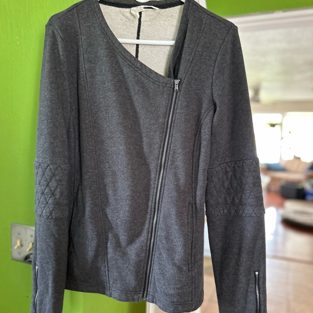 Casual under armor jacket.